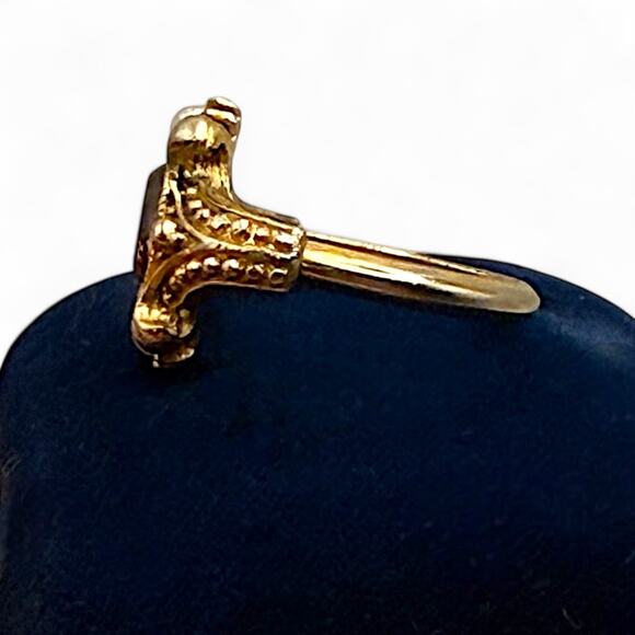 Vintage Avon Ring "Queensland" Gold Tone Purple Adjustable Signed - Picture 5 of 7